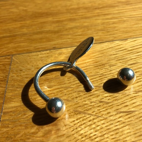 Tiffany & Co. 925 "Return to Tiffany" Key Ring - Picture 5 of 5